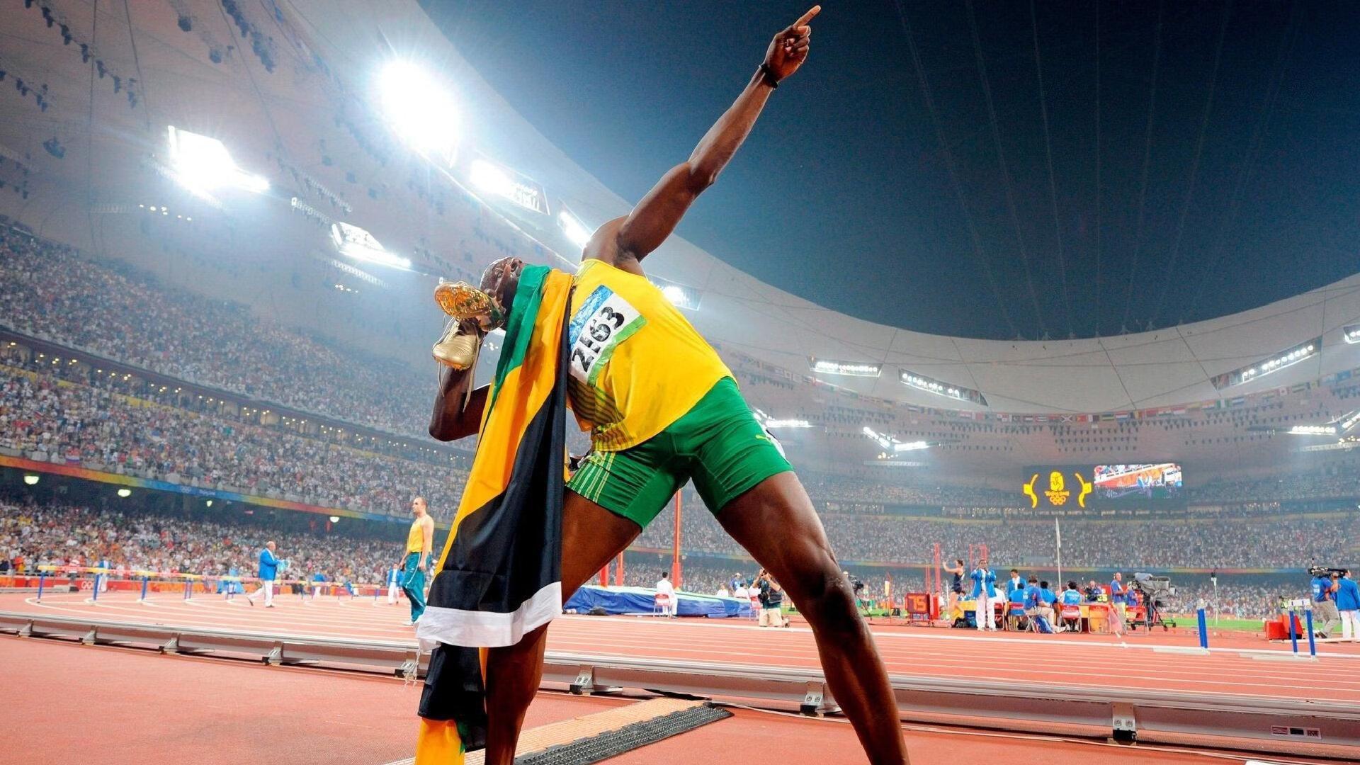 阿隆索缔造德甲传奇，连续两季客场不败，盛赞联赛氛围独步天下